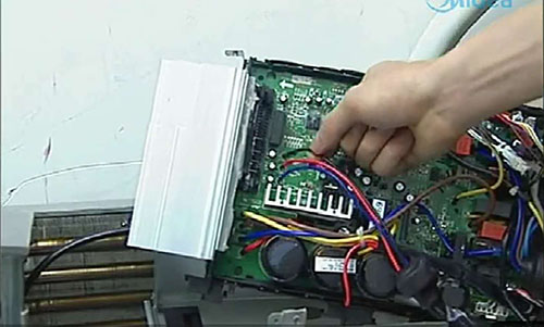 海门美的空调电话是多少